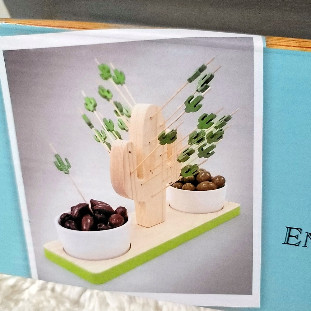 Maison Plus Cactus Pick Holder Set - 29 Piece Set
